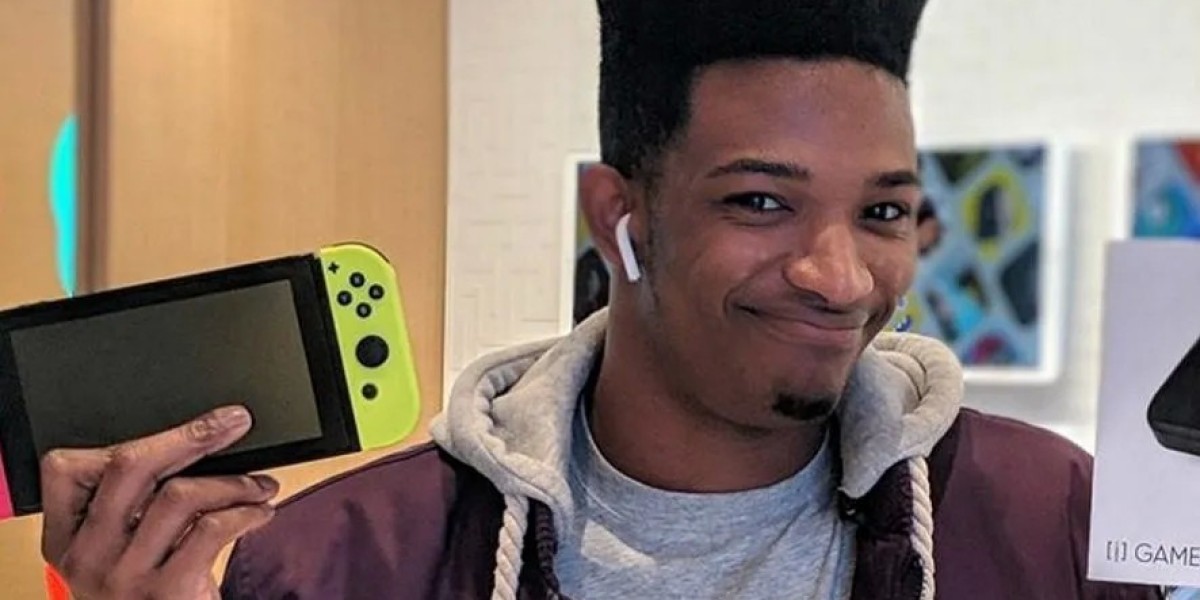 Who was Etika and what was his cause of death?